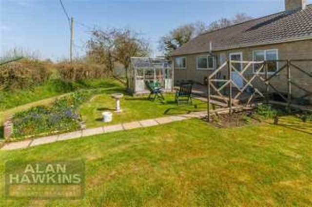  Image of 3 Bedroom Detached for sale at Olivemead Lane Chippenham Chippenham, SN15 4JF