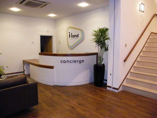  Image of 1 Bedroom Apartment to rent at City Centre West Midlands Birmingham, B5 4TR