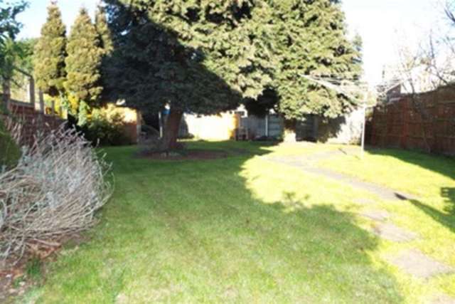  Image of 2 Bedroom Flat to rent at Nottingham, NG11 7FY