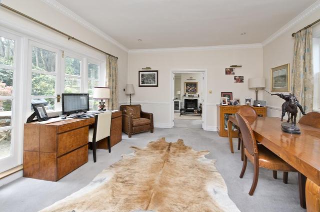  Image of 2 Bedroom Detached for sale at Queens Ride  London, SW13 0HX