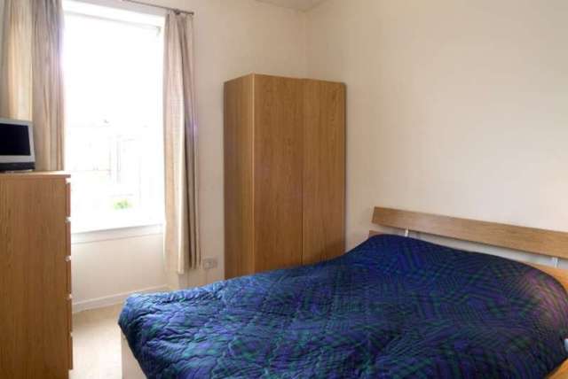  Image of 1 Bedroom Flat for sale at Smithfield Street  Edinburgh, EH11 2PH