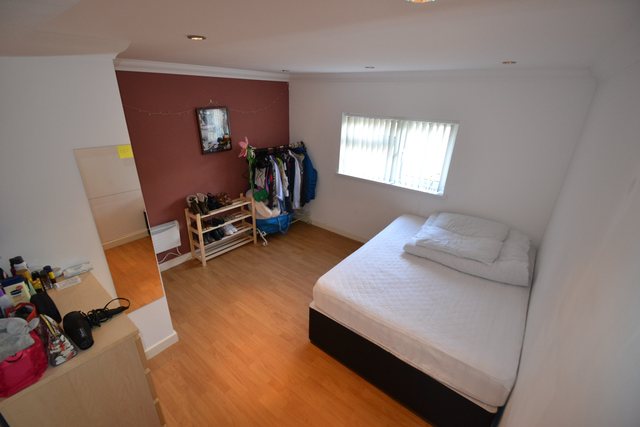  Image of 1 Bedroom Flat to rent at Roath Cardiff Roath, CF24 3NW
