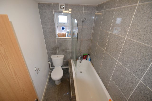 Image of 1 Bedroom Flat to rent at Roath Cardiff Roath, CF24 3NW