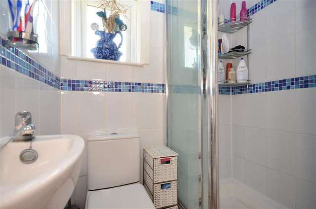  Image of 3 Bedroom End of Terrace for sale at Folkestone Kent Folkestone, CT18 7EW