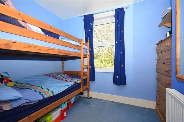  Image of 3 Bedroom End of Terrace for sale at Folkestone Kent Folkestone, CT18 7EW