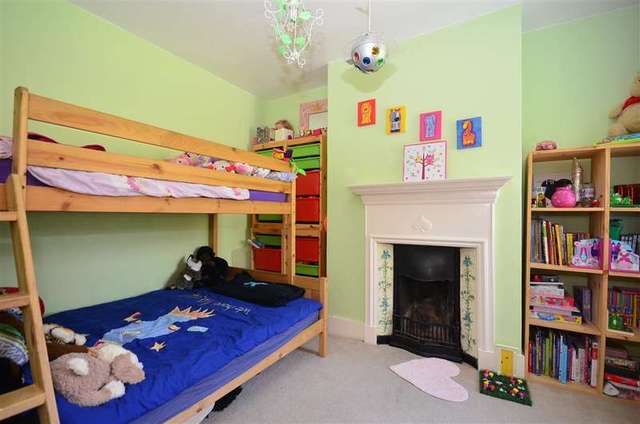  Image of 3 Bedroom End of Terrace for sale at Folkestone Kent Folkestone, CT18 7EW