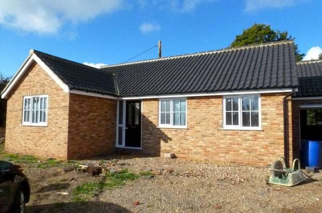  Image of 3 Bedroom Bungalow to rent at Attleborough Road Morley St. Peter Wymondham, NR17 2JZ