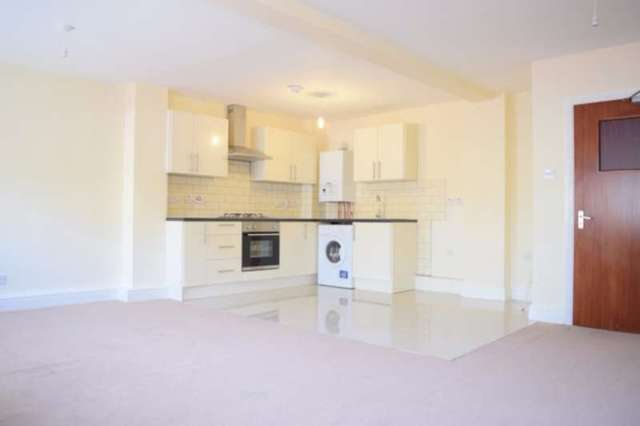  Image of 1 Bedroom Apartment to rent at Ilford, IG1 1BA