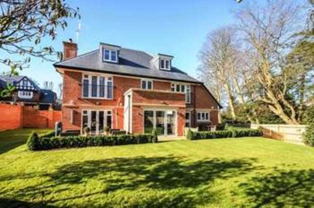  Image of 5 Bedroom Detached for sale at Egerton Close  Bushey, WD23 1FQ