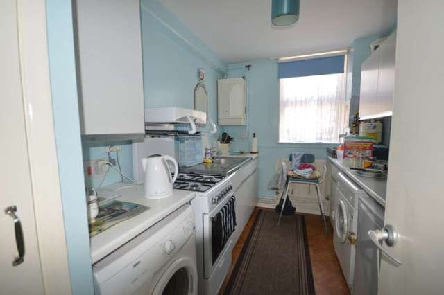  Image of 1 Bedroom Terraced for sale at Fieldfare Road Thamesmead London, SE28 8HS