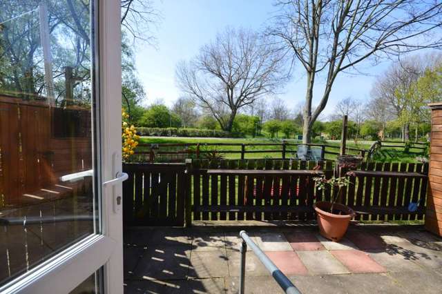  Image of 1 Bedroom Terraced for sale at Fieldfare Road Thamesmead London, SE28 8HS
