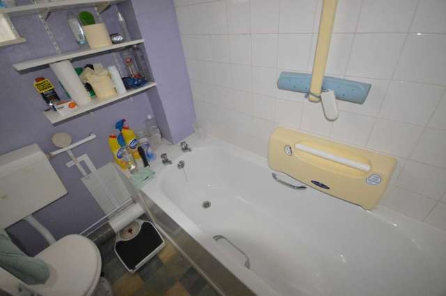  Image of 1 Bedroom Terraced for sale at Fieldfare Road Thamesmead London, SE28 8HS