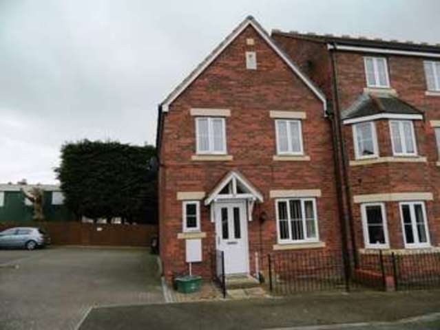  Image of 3 Bedroom Terraced for sale at Four Acre Meadow  Bridgwater, TA6 3UP