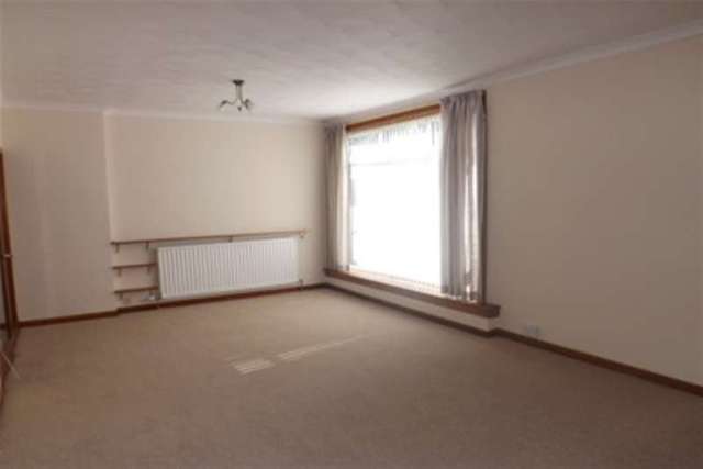  Image of 4 Bedroom Detached to rent at Kilmarnock, KA2 9ET