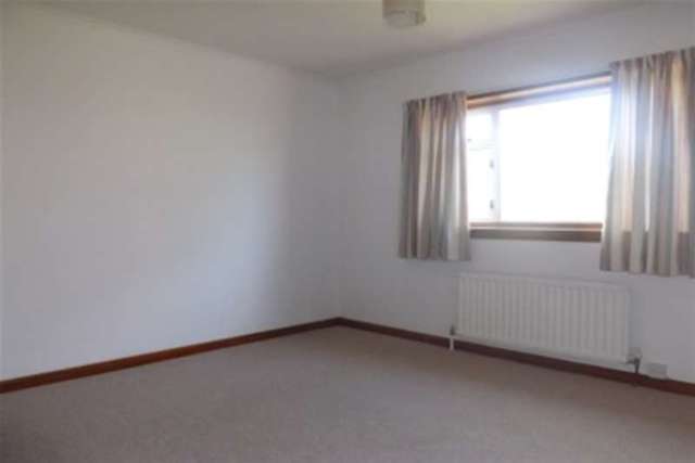  Image of 4 Bedroom Detached to rent at Kilmarnock, KA2 9ET