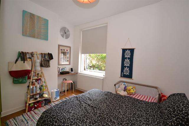  Image of 2 Bedroom Property to rent at East Finchley, N2 8AS