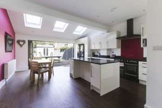  Image of 4 Bedroom Terraced for sale at Ladbroke Road  Enfield, EN1 1HX