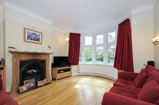  Image of 4 Bedroom Semi-Detached for sale at Harrow Middlesex, HA2 7NL