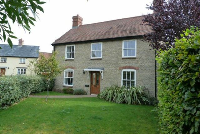  Image of 4 Bedroom Detached for sale at Longburton  Sherbourne, DT9 5FG