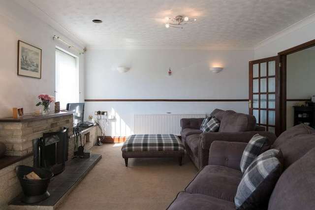  Image of 4 Bedroom Detached for sale at Hemsby Great Yarmouth Norfolk, NR29 4NQ