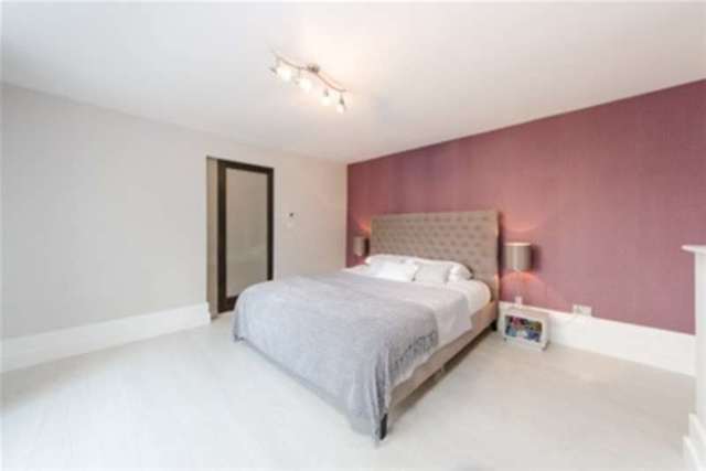 Image of 1 Bedroom Flat to rent at London, W2 4UT