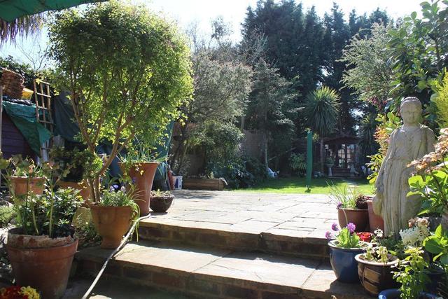  Image of 3 Bedroom Semi-Detached for sale at Abbey Wood London Lesnes Abbey, SE2 0QG