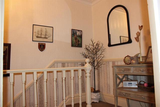  Image of 3 Bedroom Semi-Detached for sale at Abbey Wood London Lesnes Abbey, SE2 0QG