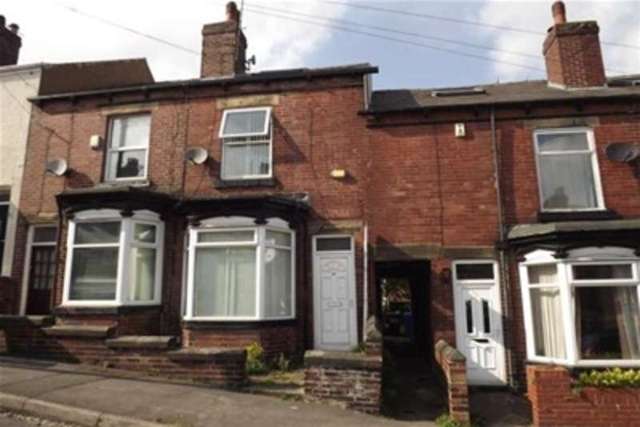  Image of 4 Bedroom Detached to rent at Sheffield, S11 8UN