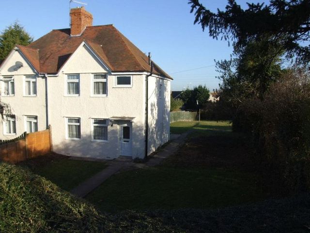  Image of 3 Bedroom Semi-Detached for sale at Pitchers Hill Wickhamford Evesham, WR11 7RT