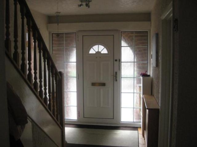  Image of 3 Bedroom Semi-Detached to rent at Putnoe Bedford Bedford, MK41 8JB