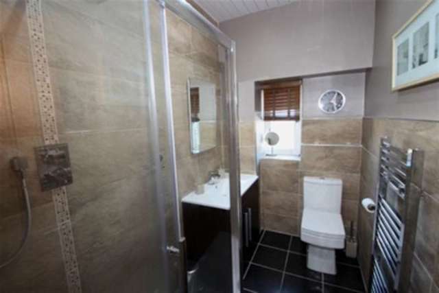 Image of 2 Bedroom Flat to rent at Ayr, KA7 2TS