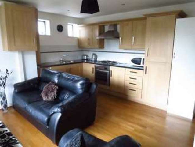  Image of 2 Bedroom Flat to rent at Troy Road Morley Leeds, LS27 8JG