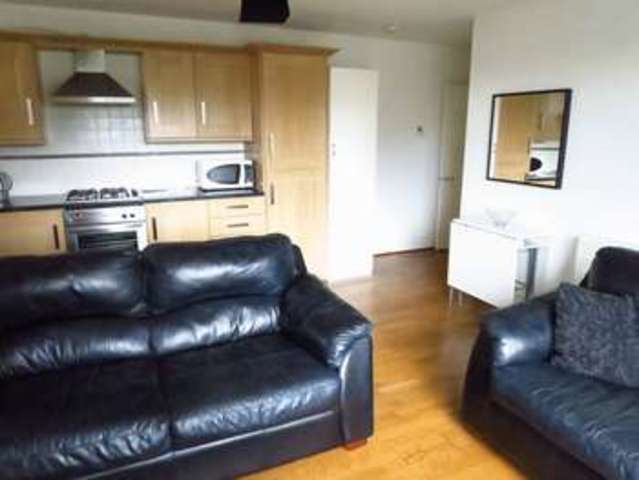  Image of 2 Bedroom Flat to rent at Troy Road Morley Leeds, LS27 8JG