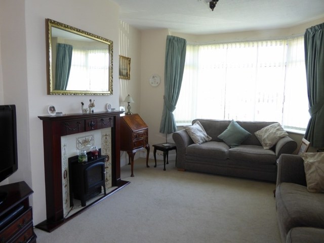  Image of 3 Bedroom Semi-Detached for sale at Stubbington Lane  Fareham, PO14 2PE