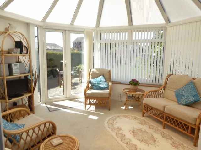  Image of 3 Bedroom Semi-Detached for sale at Stubbington Lane  Fareham, PO14 2PE