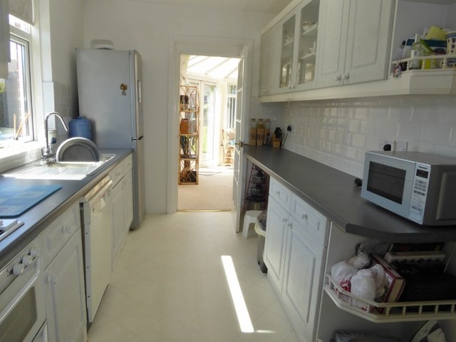  Image of 3 Bedroom Semi-Detached for sale at Stubbington Lane  Fareham, PO14 2PE