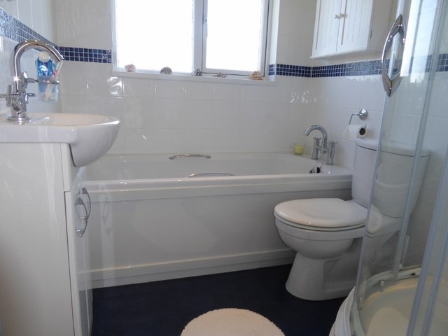  Image of 3 Bedroom Semi-Detached for sale at Stubbington Lane  Fareham, PO14 2PE