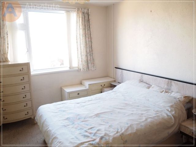  Image of 3 Bedroom Bungalow for sale at Suncrest Close Barton Barton, TQ2 8HR