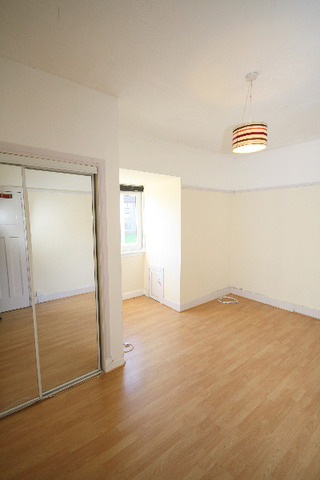  Image of 1 Bedroom Flat to rent at West End Dundee Dundee, DD2 2JD