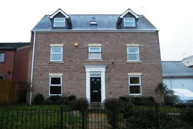  Image of 5 Bedroom Detached to rent at Stratford-upon-Avon, CV37 8QS