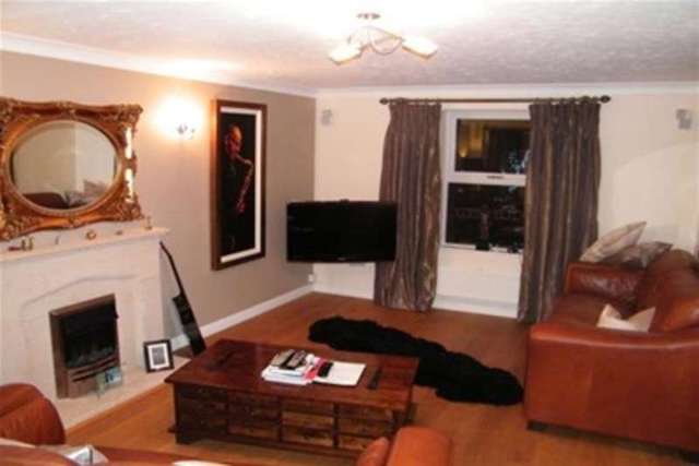  Image of 5 Bedroom Detached to rent at Stratford-upon-Avon, CV37 8QS