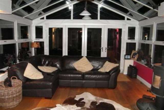  Image of 5 Bedroom Detached to rent at Stratford-upon-Avon, CV37 8QS