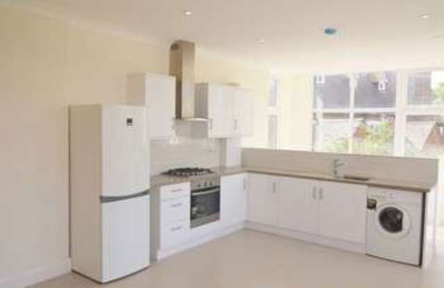  Image of 1 Bedroom Flat to rent at Union Street  Barnet, EN5 4HY