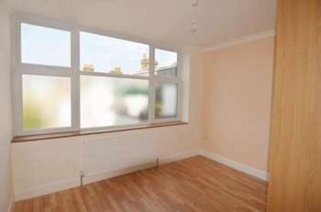  Image of 1 Bedroom Flat to rent at Union Street  Barnet, EN5 4HY