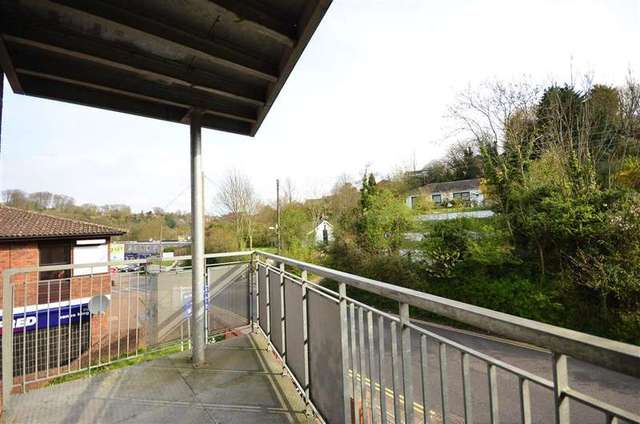  Image of 2 Bedroom Flat for sale at Walderslade Chatham Chatham, ME5 9LL