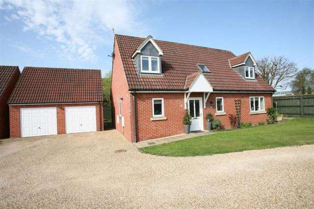 Image of 4 Bedroom Detached for sale at DEVIZES SN10 DEVIZES, SN10 3EZ