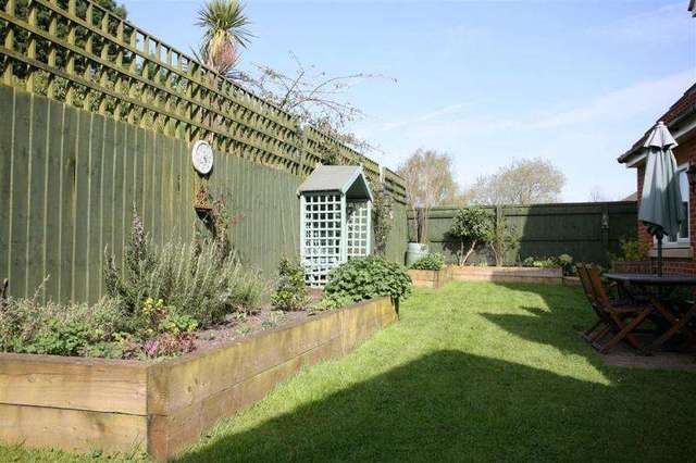  Image of 4 Bedroom Detached for sale at DEVIZES SN10 DEVIZES, SN10 3EZ