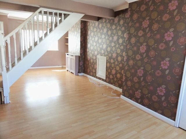  Image of 2 Bedroom Detached to rent at Whitehead Street  Swindon, SN1 5JX