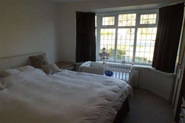  Image of 2 Bedroom Detached to rent at Nottingham, NG8 2PE