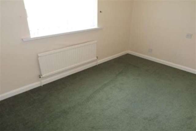  Image of 2 Bedroom Flat to rent at Chesterfield, S41 8PU